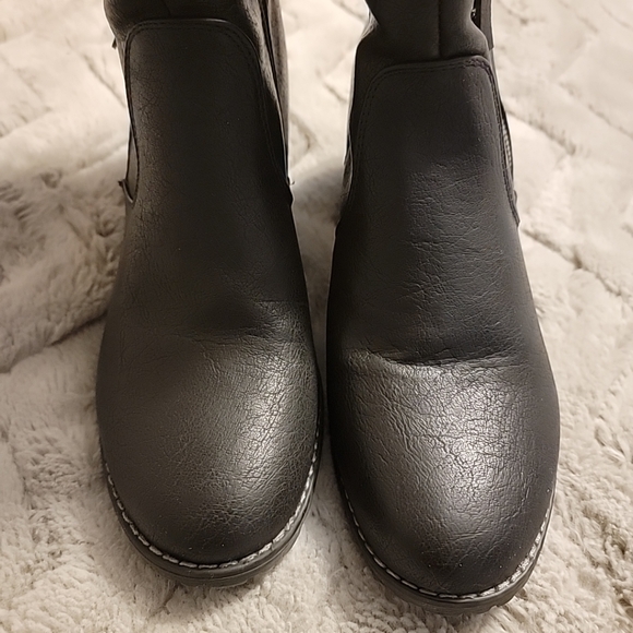 EUC Muk Luks Womens Ankle Boots Size 10 Black Gray Knit Detail - Picture 5 of 10